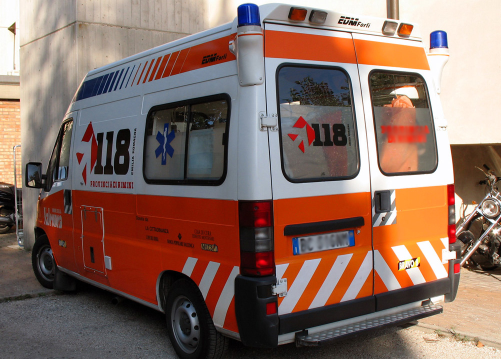 Marsala: incidente tra due auto in via Trapani, ferito un ragazzo