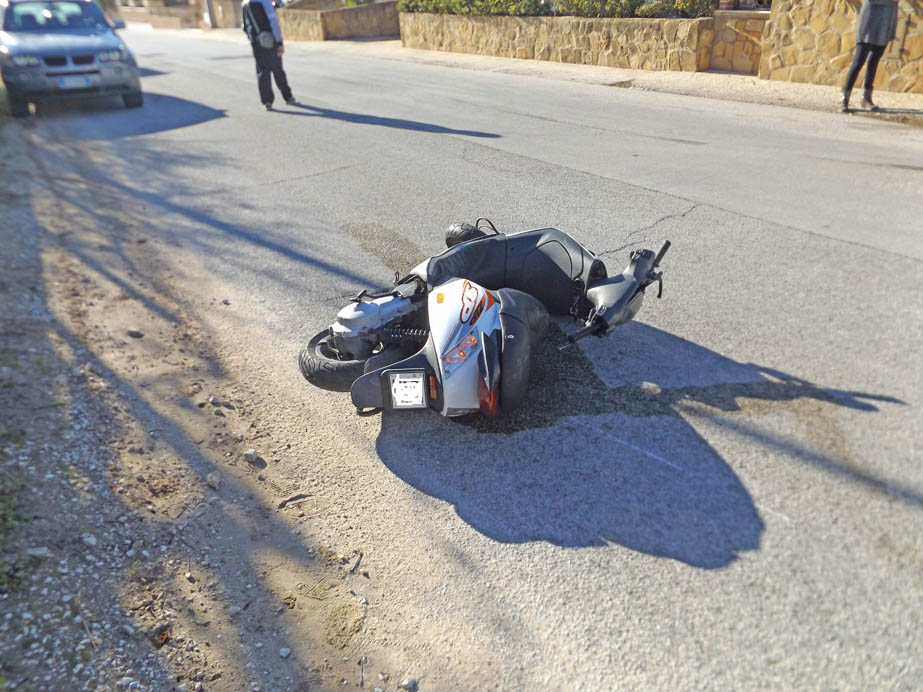 Tragico incidente stradale a Marsala. Perde la vita un ragazzo di 15 anni