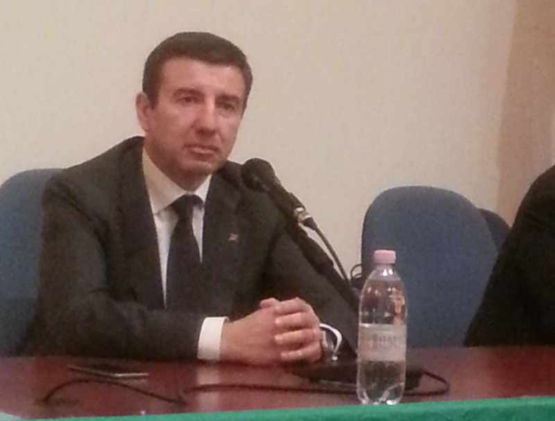 Abrignani: “Entro lunedì presenteremo il nostro candidato”. Il commissario di Forza Italia apre ad Armato e rimpiange Ruggieri