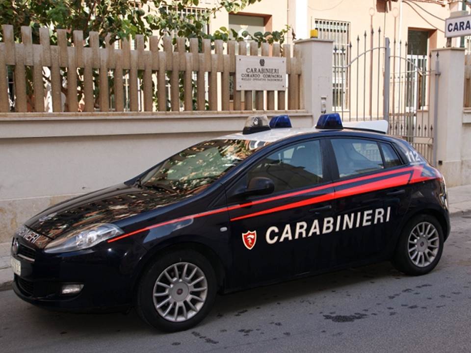 Castelvetrano, tre giovani arrestati dai carabinieri