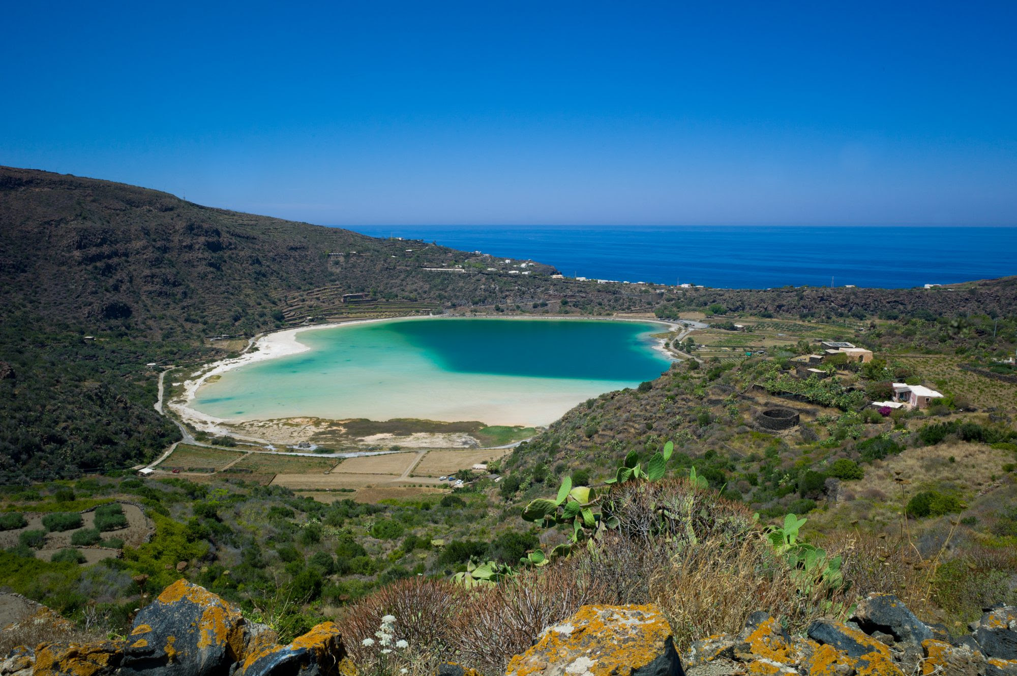 A Pantelleria divieti al Lago di Venere per salvaguardare l’ecosistema