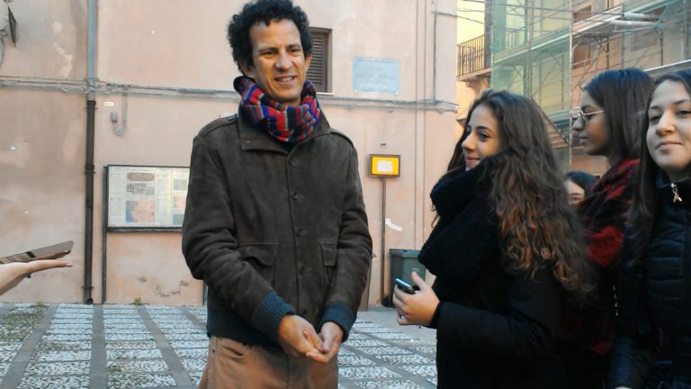 Arazzi “viventi” a San Gerolamo: uno “slargo per i giovani” rende viva la città di Marsala