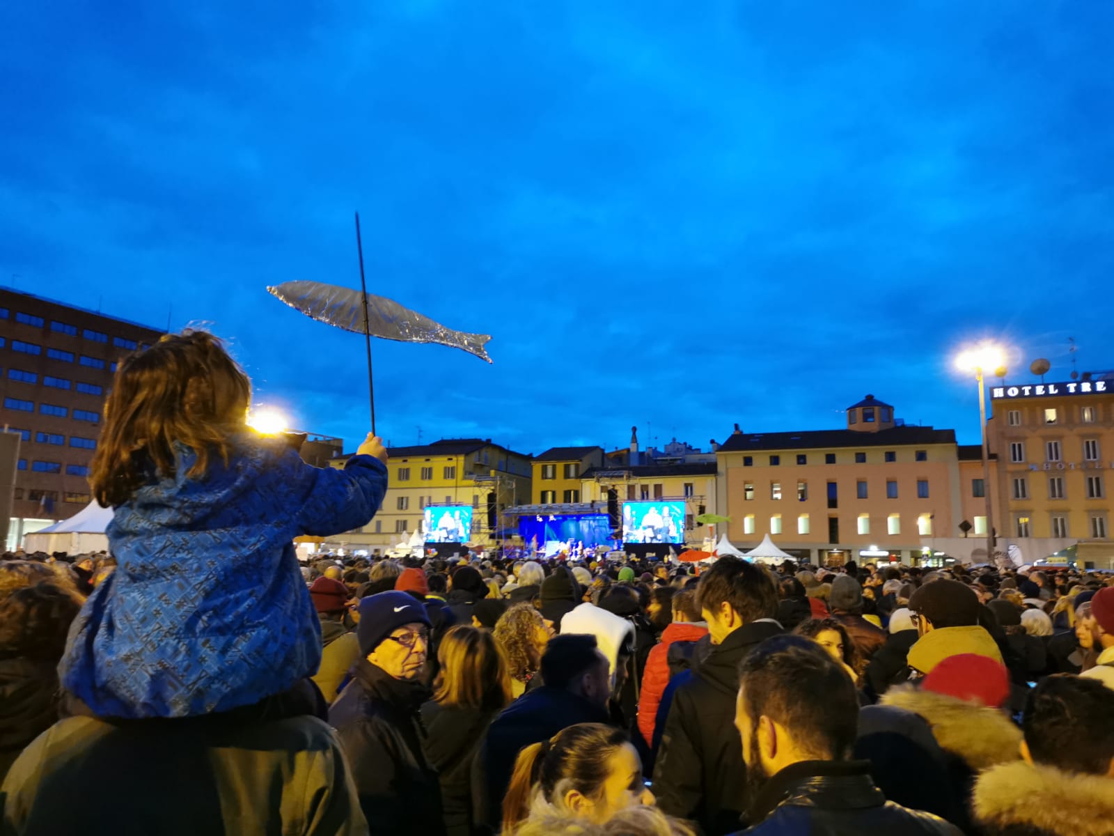 La piazza delle sardine a Bologna, vista con gli occhi di una donna del Sud