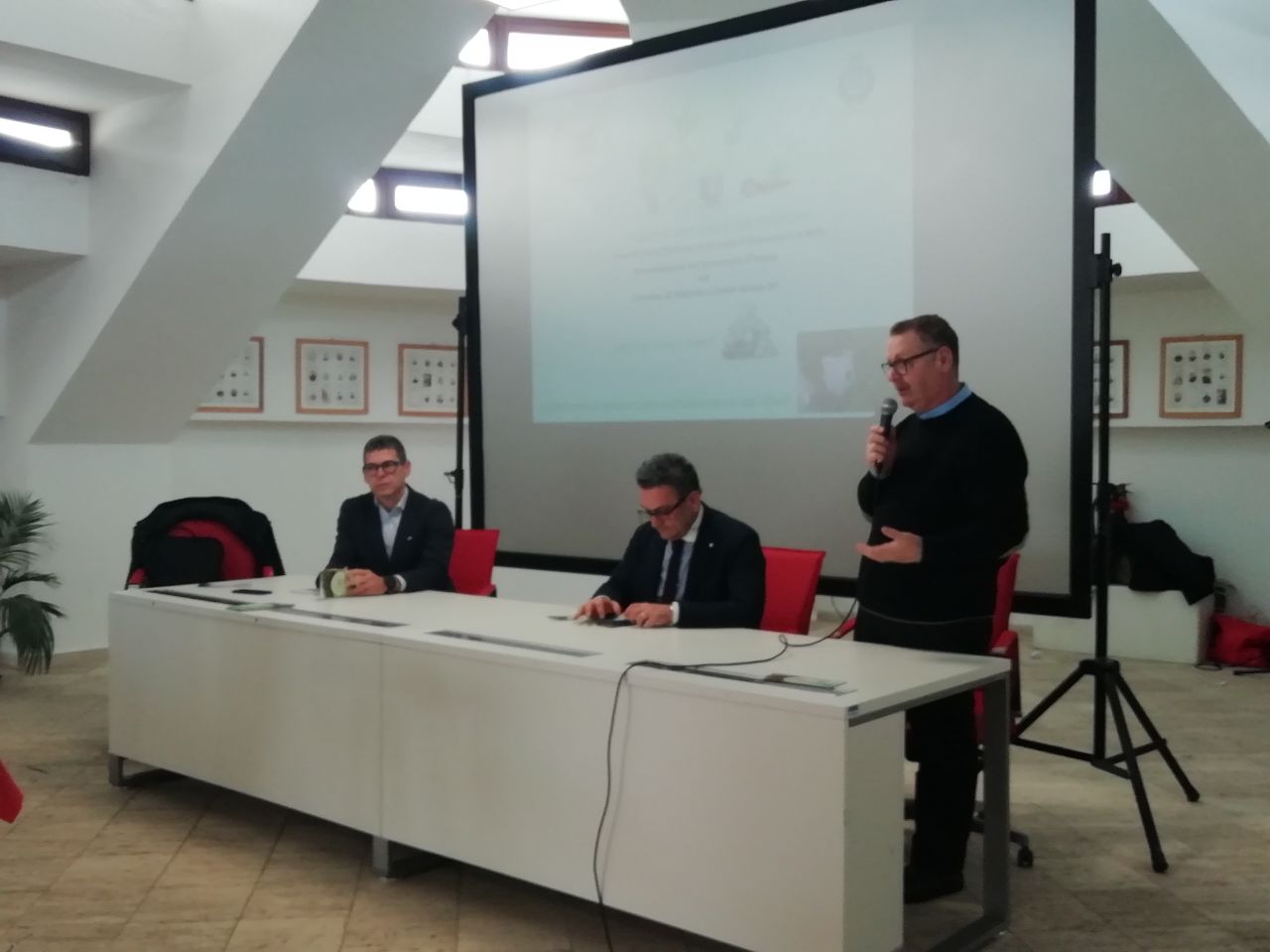 Rifiuti elettronici: a Marsala una convenzione per smaltirli nei centri appositi o raccoglierli a domicilio