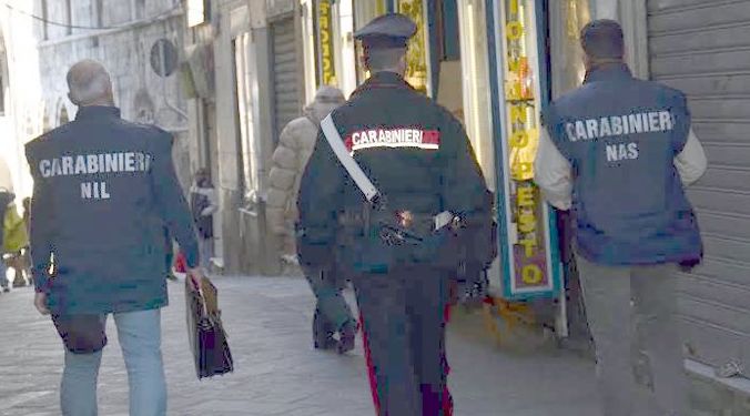Nas carabinieri, denunce e sanzioni per migliaia di euro