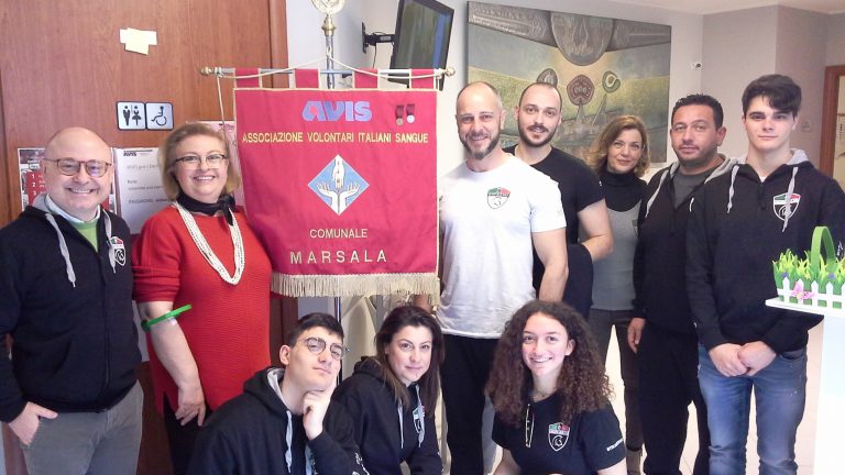 Donazione del sangue, l’appello di un gruppo di atleti marsalesi: “Solidarietà un valore aggiunto”