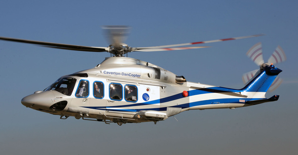 Elicotteri notturni e tamponi a domicilio: le fake news del giorno sul Coronavirus