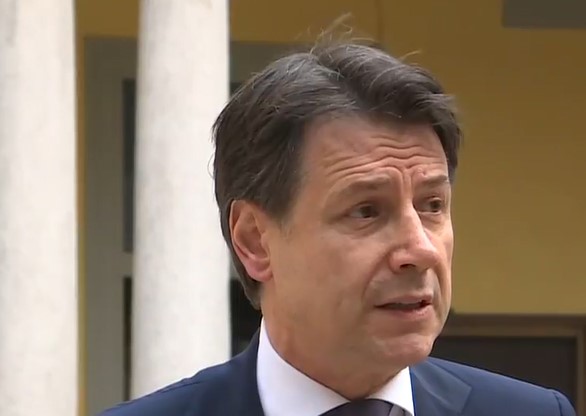Conte difende il Decreto sulla fase 2: “Non ci sono le condizioni per un ritorno immediato alla normalità” – IL VIDEO