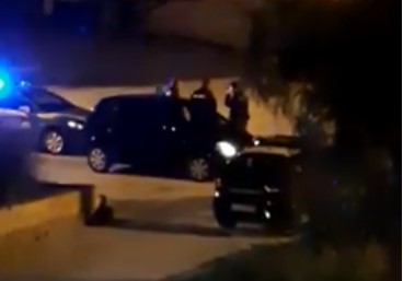 Marsala: fermato un uomo in piazza della Vittoria. Insulti e aggressione alle forze dell’ordine