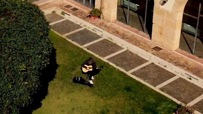 Music For Marsala, “Ciuri” e Gino De Vita omaggiano la Città con ‘Hallelujah’