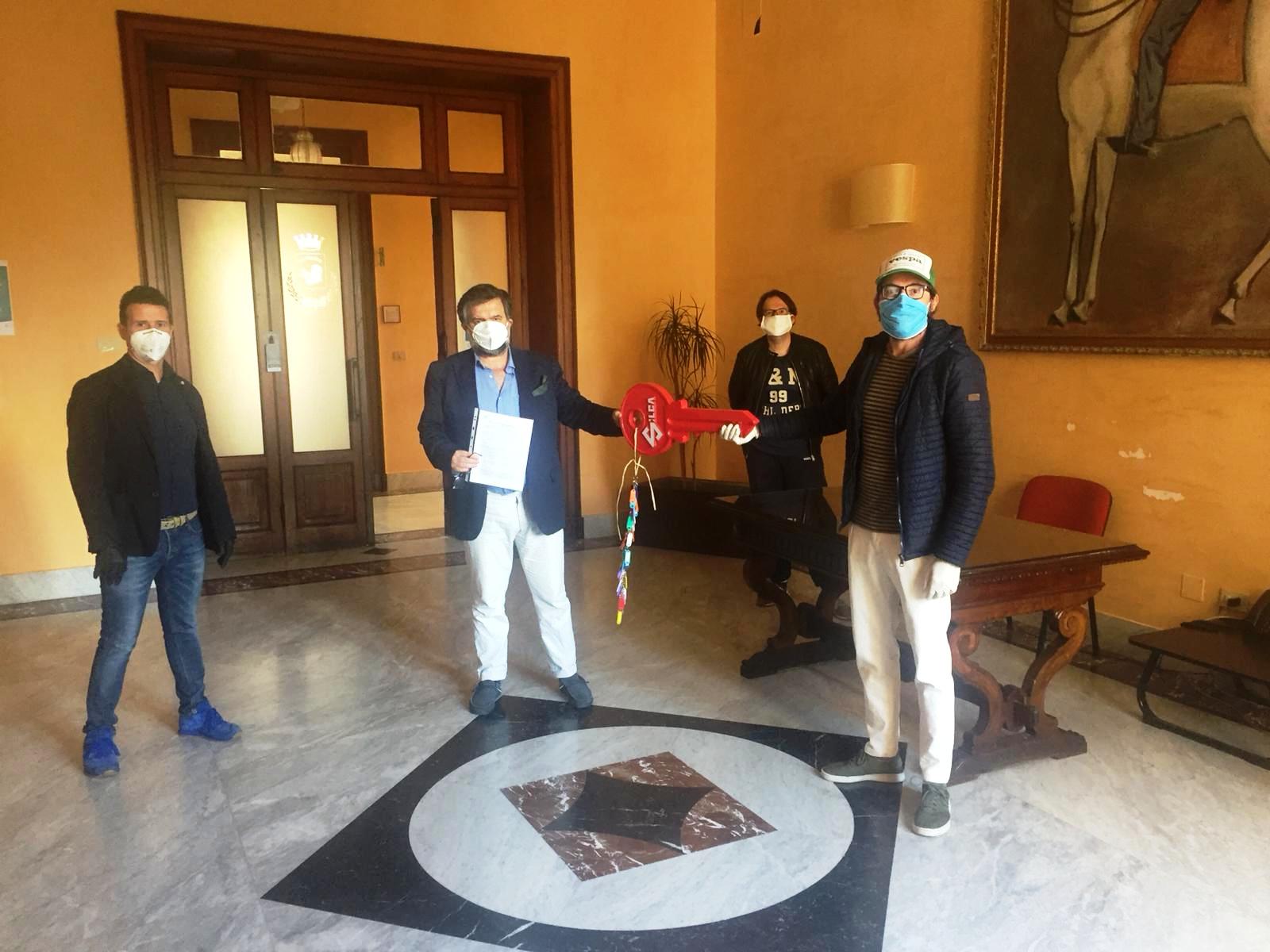 Turismo e ristorazione in crisi, l’Asmap consegna le chiavi al Comune: “Misure urgenti e un tavolo tecnico”