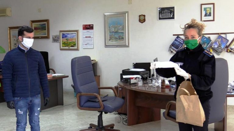 Privati e aziende locali donano mascherine alla Polizia Municipale di Marsala
