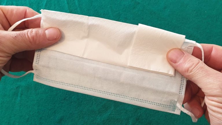 Coronavirus: indossare la mascherina senza appannare gli occhiali