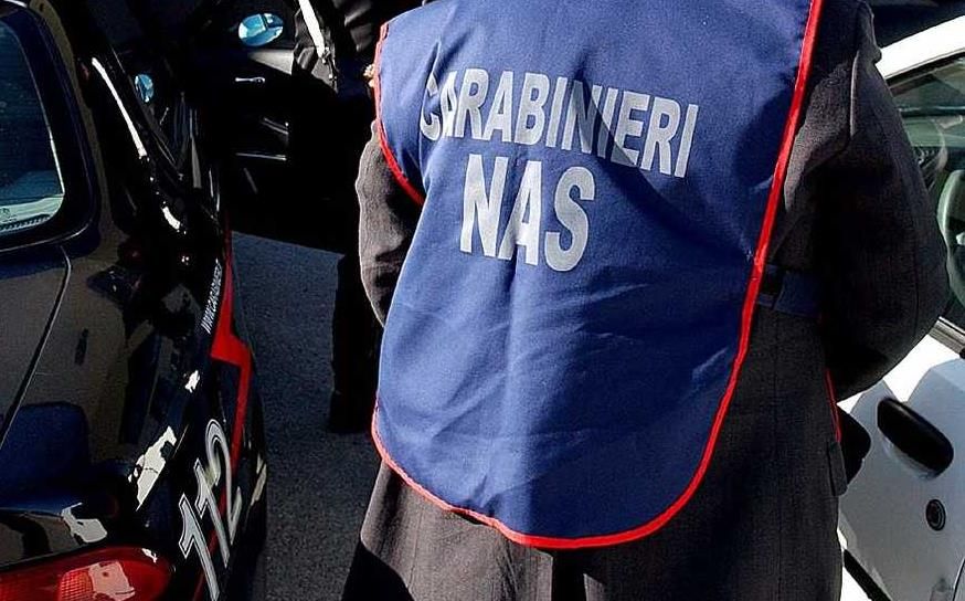 Alcamo: i Carabinieri sequestrano 100 mascherine non a norma in un’azienda