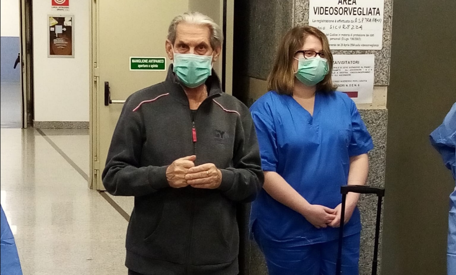 Dimesso dal Covid Hospital di Marsala l’ultimo paziente tra gioia e commozione