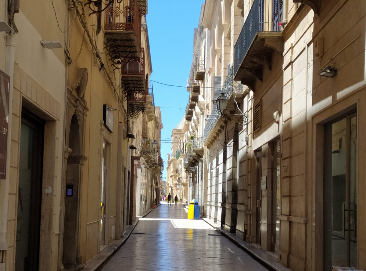 PSI: “A Marsala poca sicurezza, in centro sfrecciano bici e monopattini vietati”