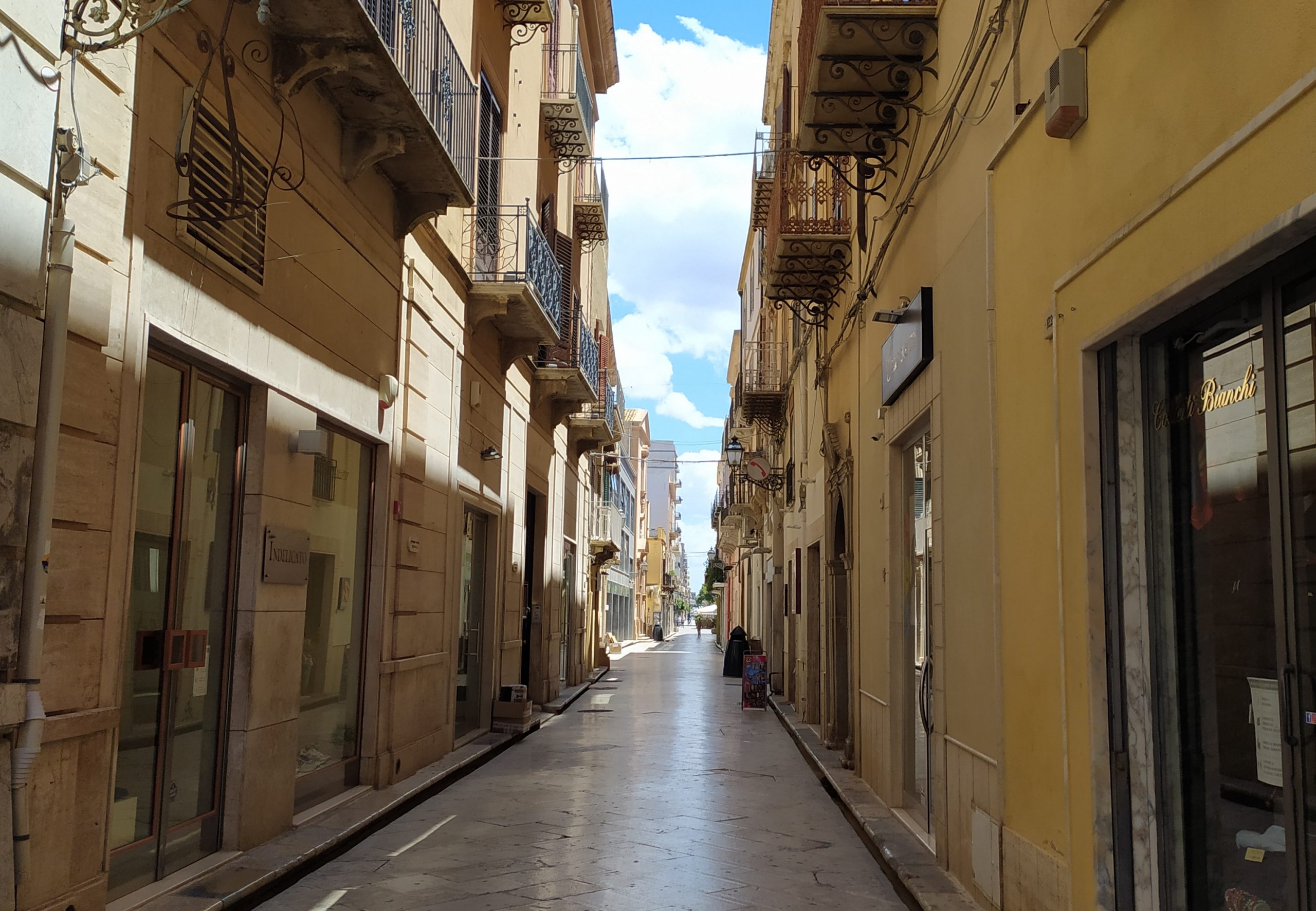 Disinfestazione nel centro storico di Marsala il 7 agosto