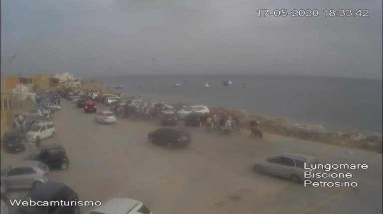 Petrosino, assembramenti al Biscione. Il sindaco si arrabbia: “Sono intervenute le forze dell’ordine”