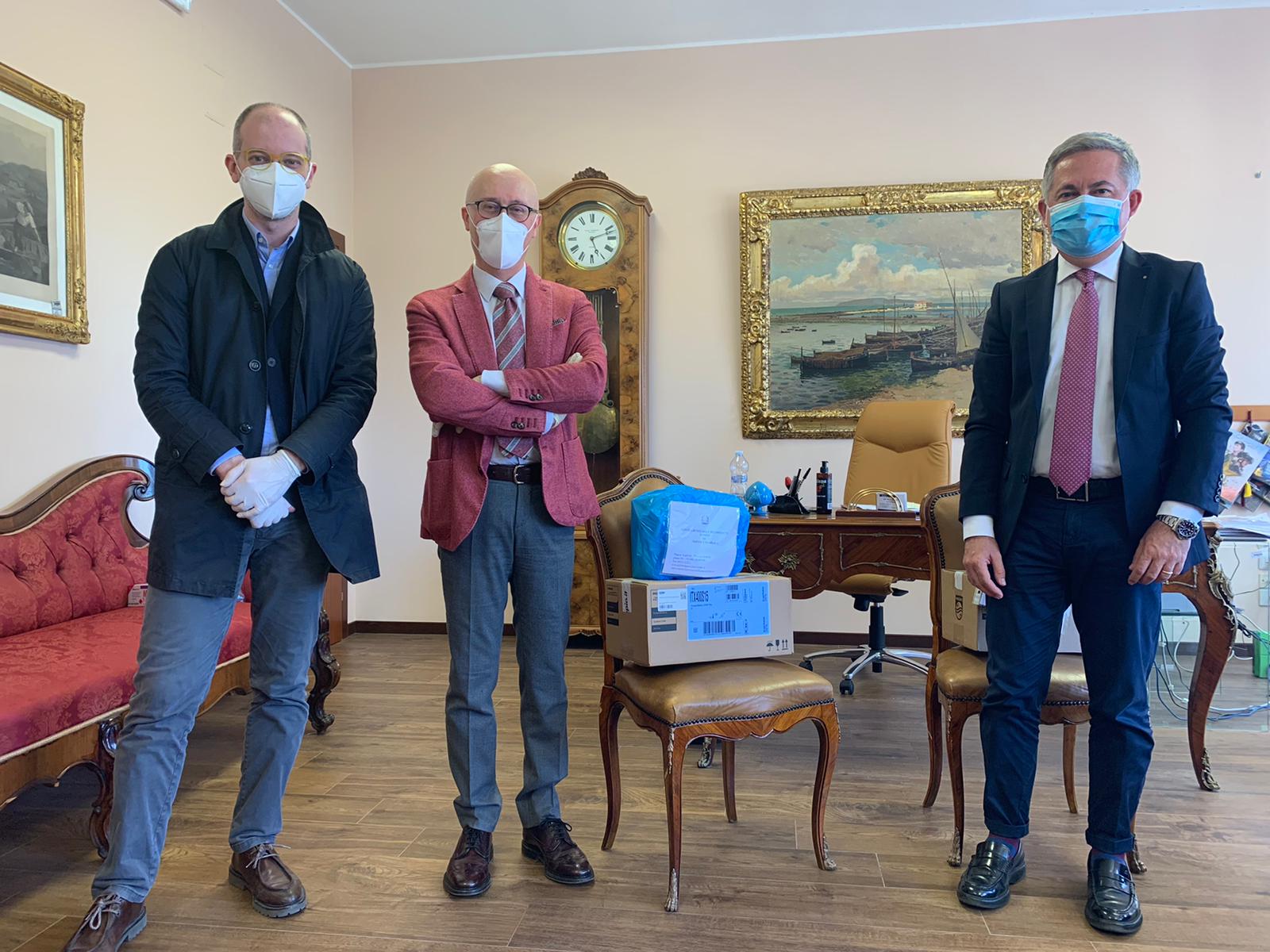 I Notai di Trapani e Marsala donano apparecchiature sanitarie all’Asp