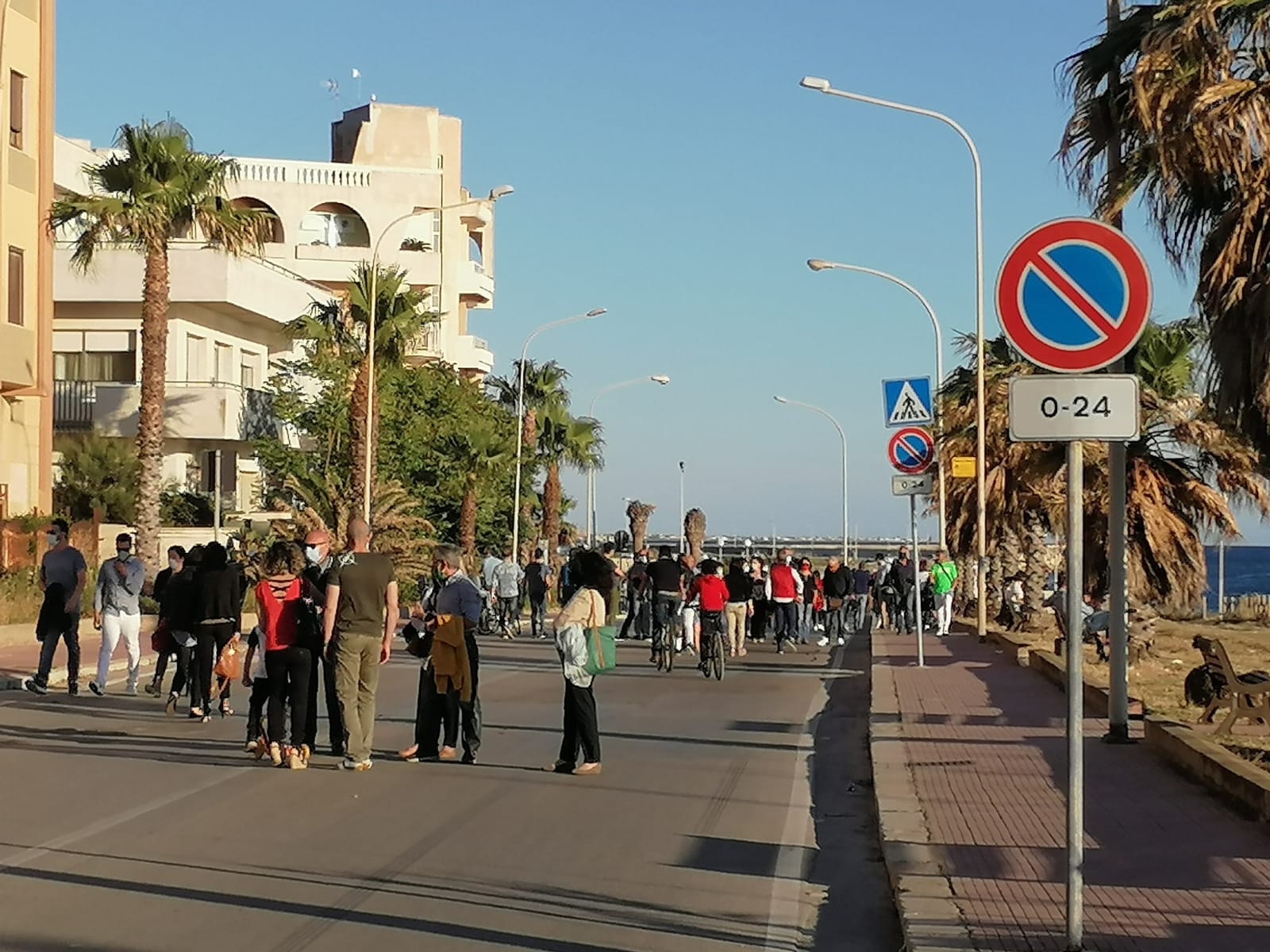 Isola pedonale del Lungomare, domenica 31 maggio grande afflusso di cittadini