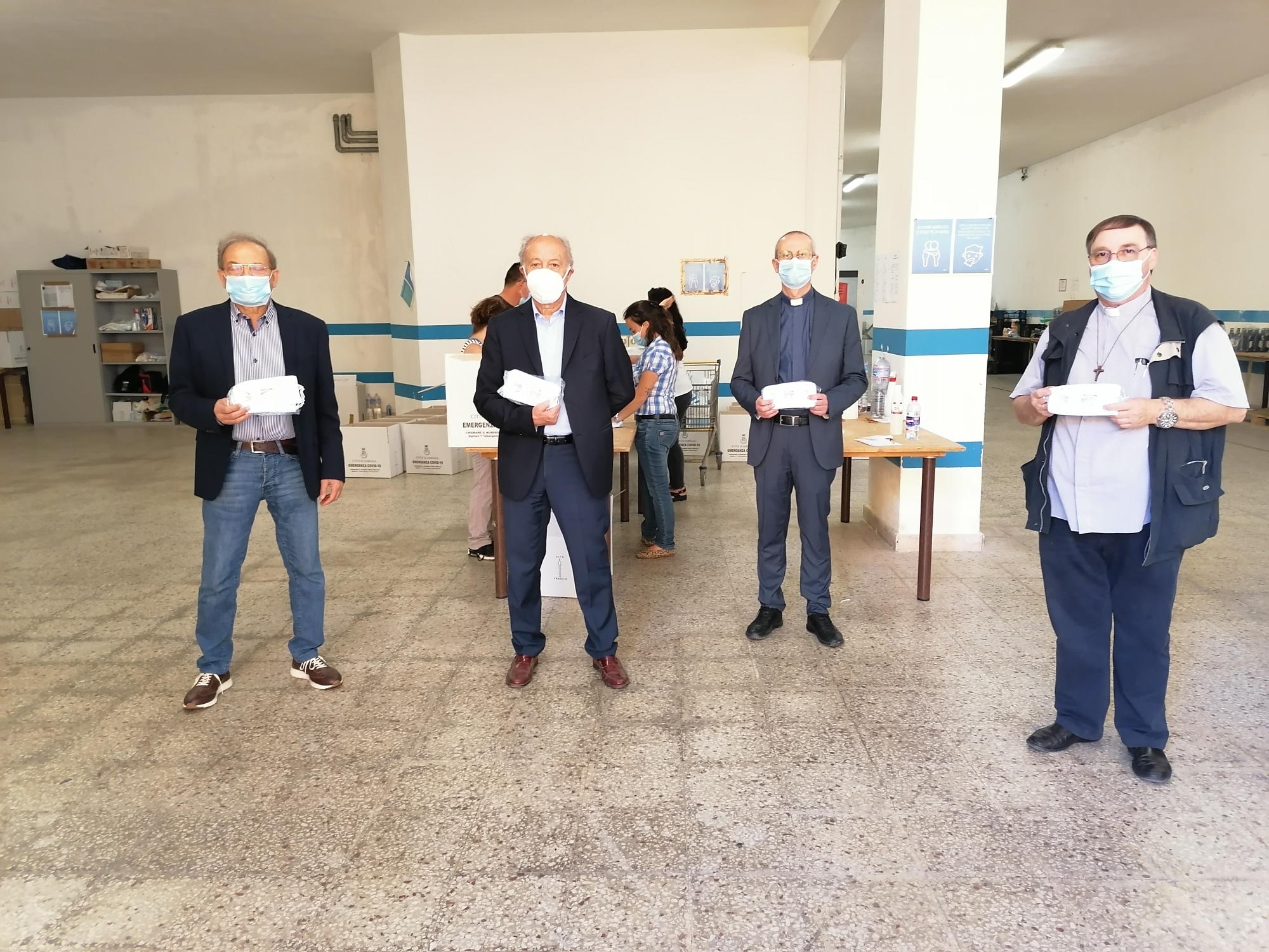 Marsala, iniziata la consegna gratuita di mascherine chirurgiche
