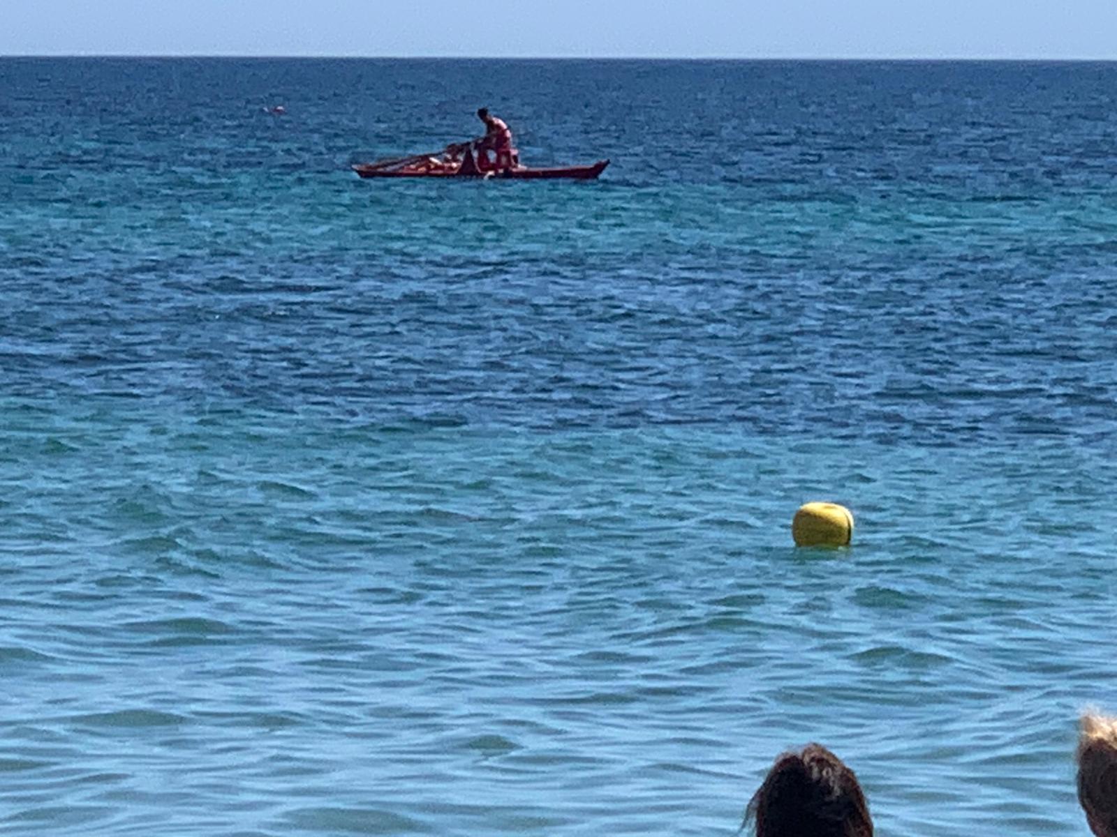 Barca in difficoltà sul lungomare sud di Marsala, soccorsi un padre e una figlia