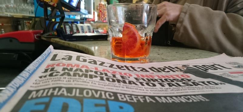 Conferenza di Regioni: “Sì a quotidiani nei bar e riviste dai barbieri e negli uffici”