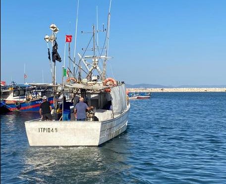 Liberato il peschereccio marsalese sequestrato una settimana fa