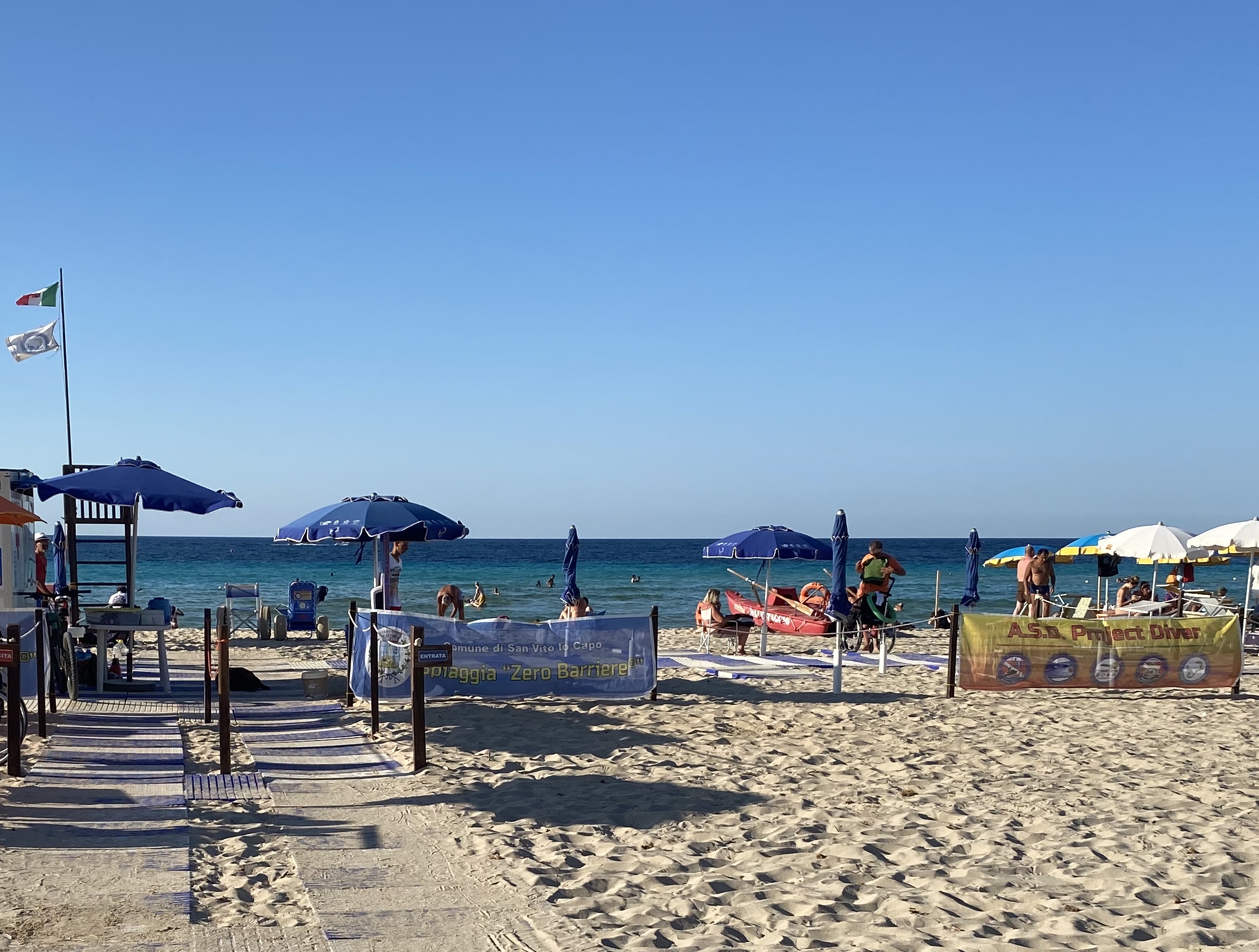 “Zero barriere 2020”: operativa fino al 30 settembre la spiaggia per disabili a San Vito
