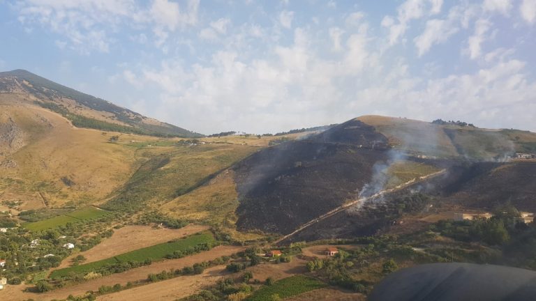 Castellammare: un altro incendio domato dall’82° Centro militare di Birgi