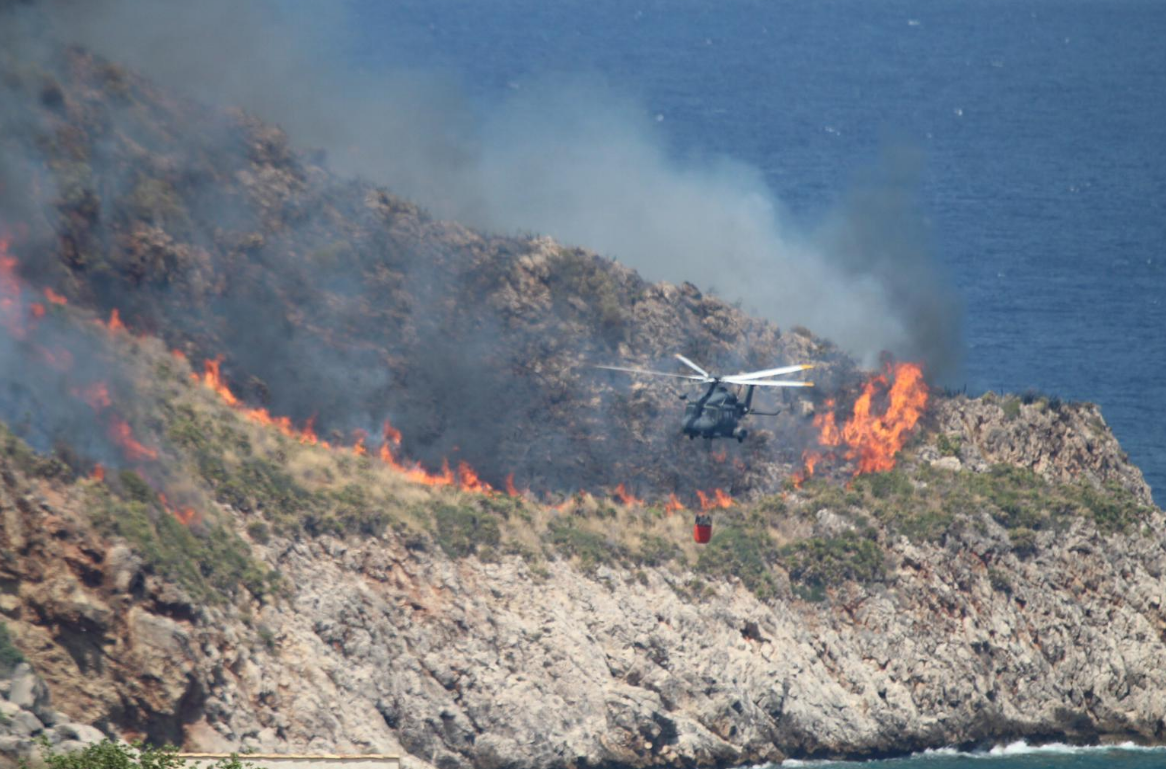 Incendi fine agosto: in attesa degli aiuti di Stato, la Sicilia dichiara stato di crisi