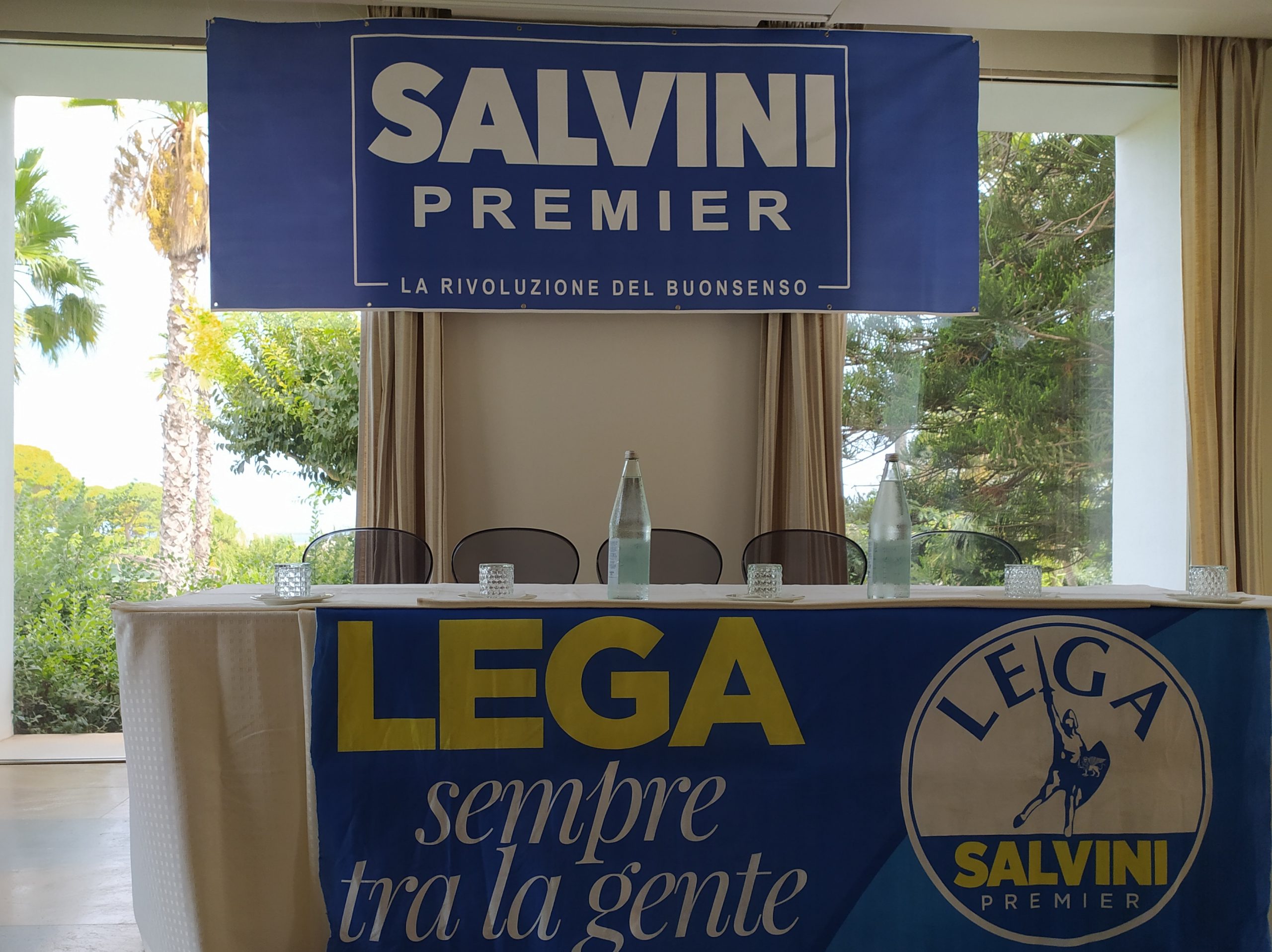 Gazebo della Lega a Marsala per chiedere le dimissioni della Ministra Azzolina