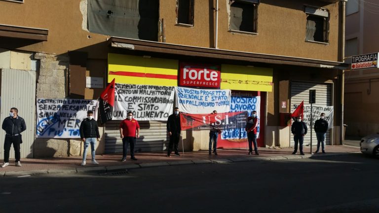 Seconda giornata di sciopero dei lavoratori dei supermercati Fortè