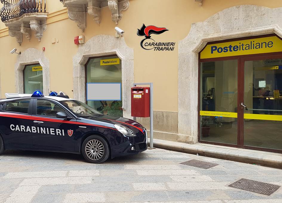 Trapani: dipendenti di Poste Italiane raggiravano pensionati per 74mila euro