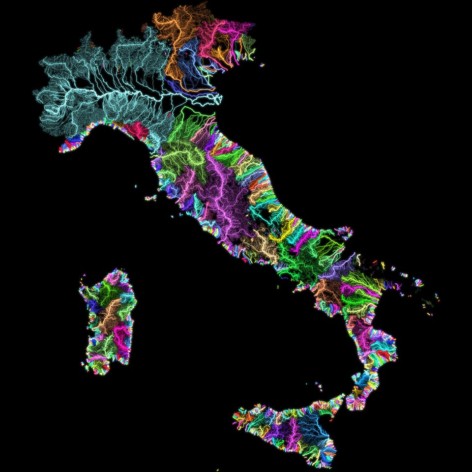 L’arte idrografica: quando il reticolato dei corsi d’acqua si colora