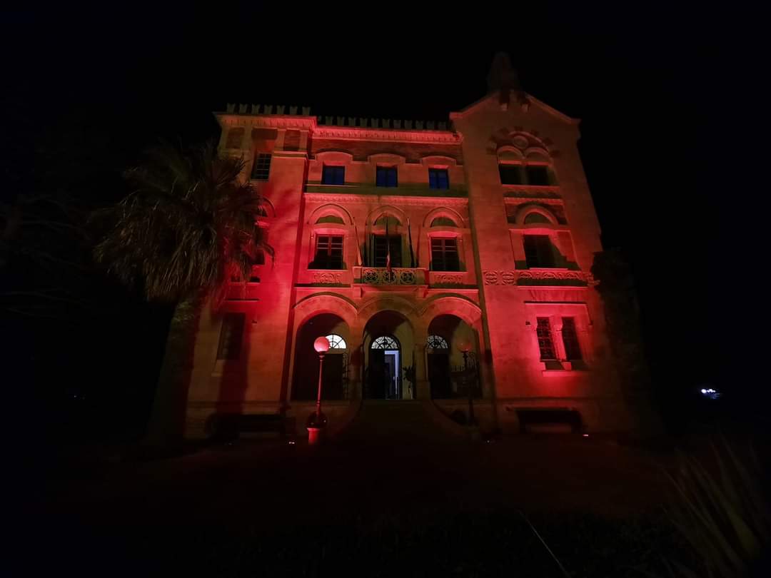 Egadi Stop Violence: Palazzo Florio si tinge di rosso