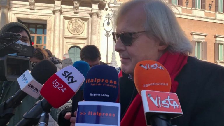Sgarbi “Renzi può fare cadere o danneggiare Conte”