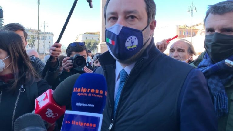 Salvini “Italia ferma perché il Governo litiga”