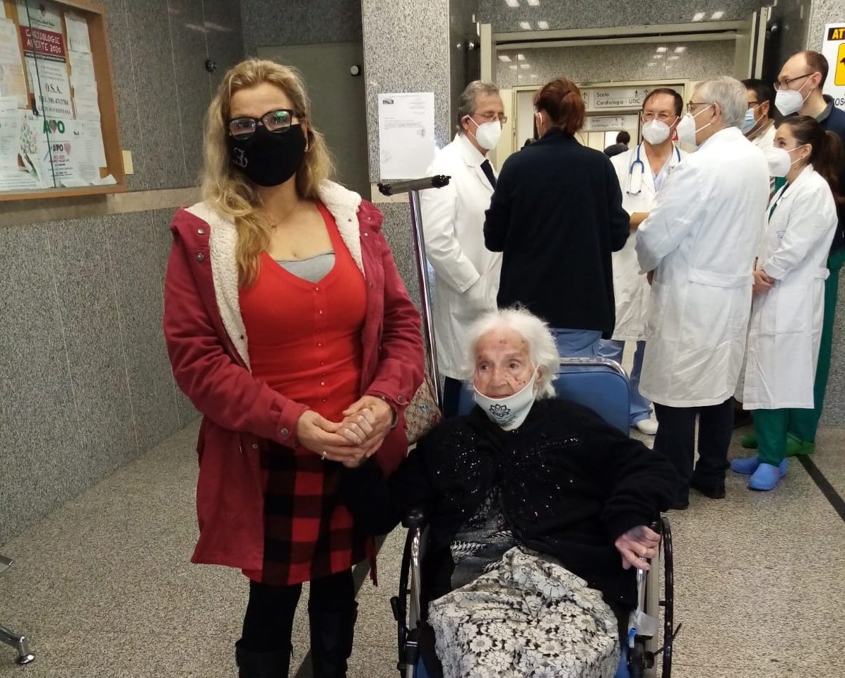 Guarire dal Covid a 100 anni: nonnina trapanese dimessa dall’ospedale di Marsala