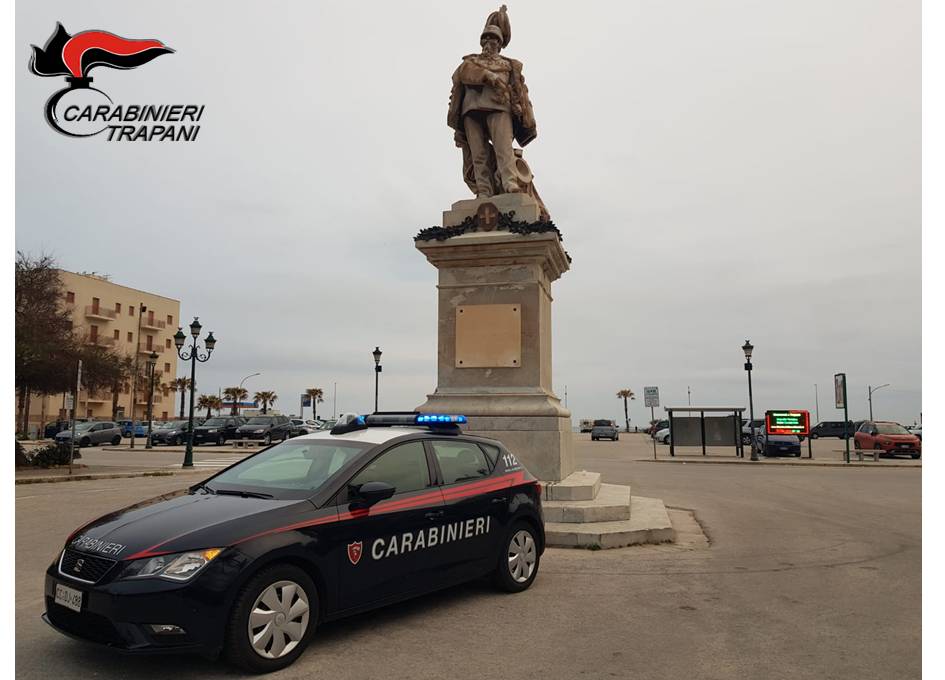 Trapani: i Carabinieri arrestano 34enne per furto di materiale ferroso