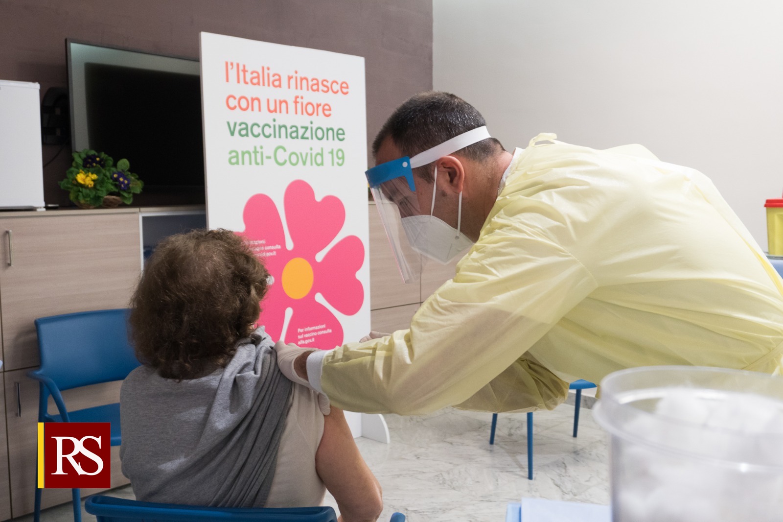 Vaccini anti-Covid in Sicilia: al via la campagna sugli over 80