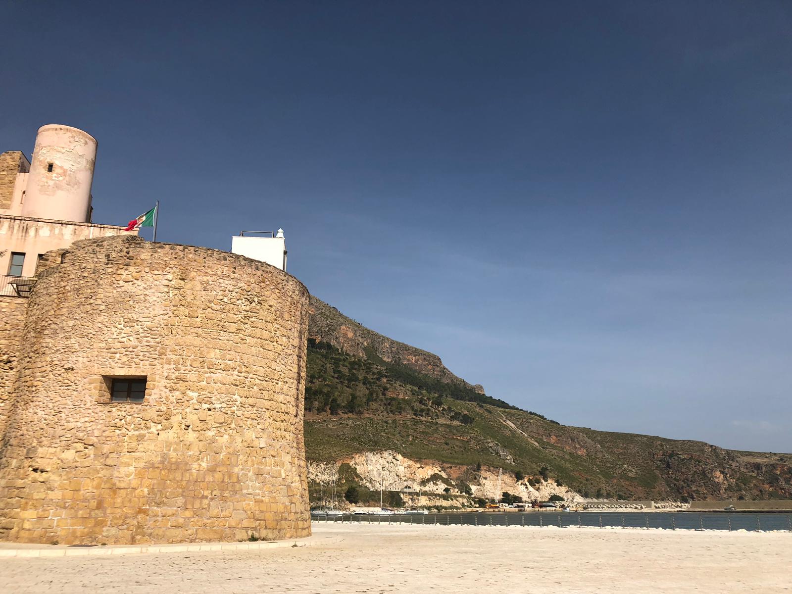 Castellammare: parte il completamento della video-sorveglianza e la nuova illuminazione del castello