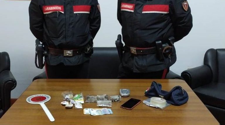 Alcamo: fermato un giovane che trasportava marijuana