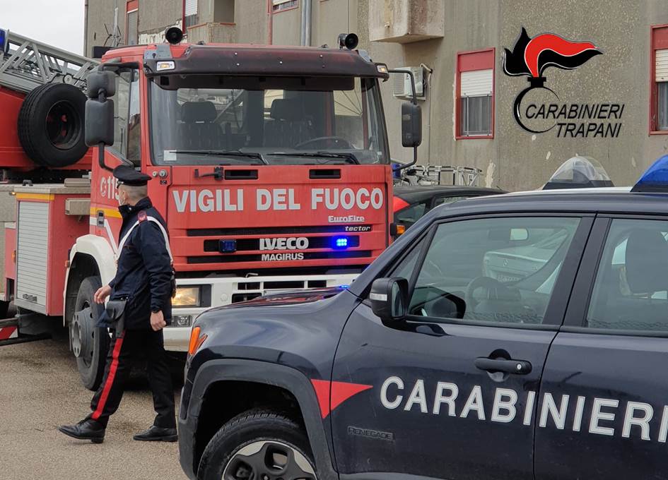 Incendio ieri a Petrosino, i particolari dell’intervento dei Vigili del Fuoco e dei carabinieri