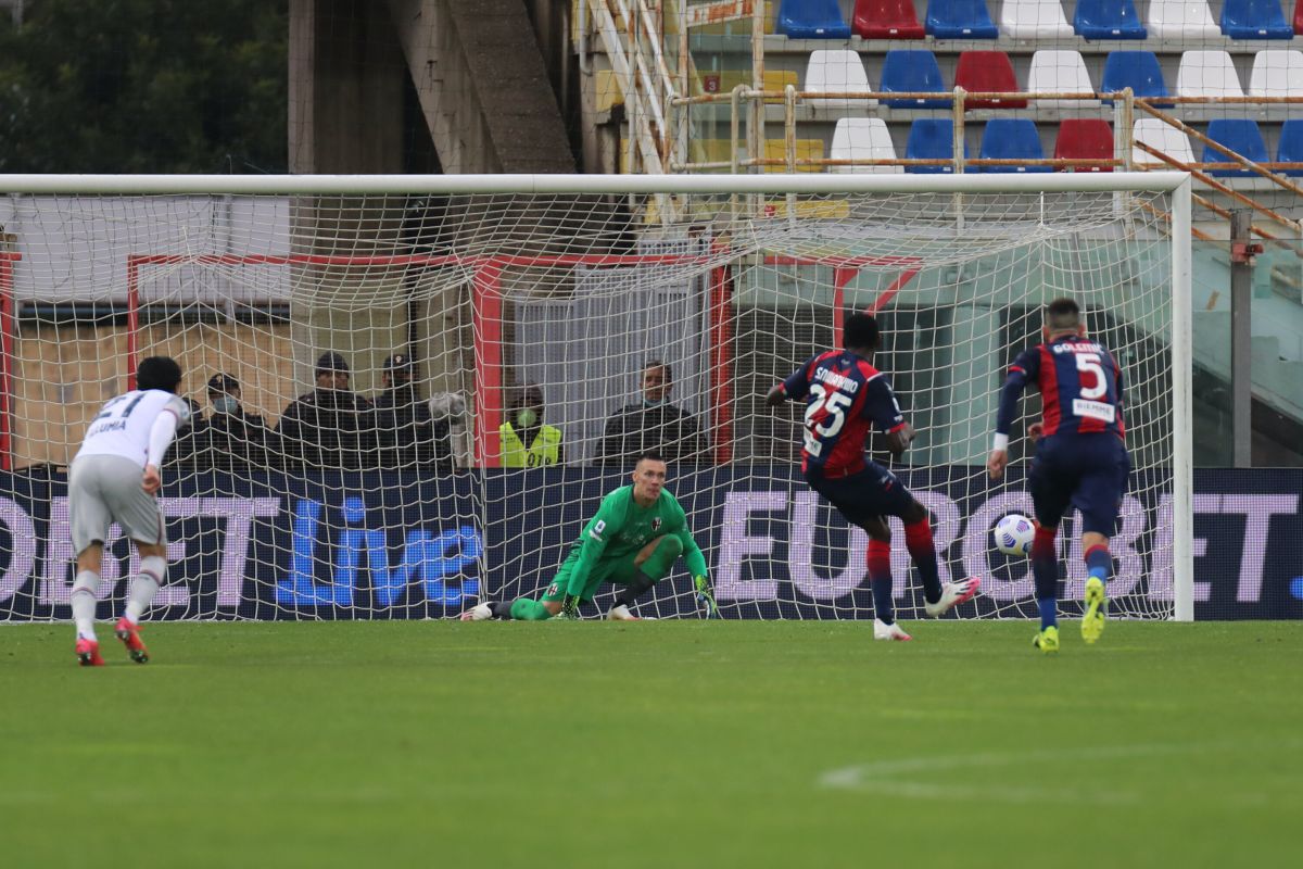 Crotone avanti 2-0 ma il Bologna ribalta e vince 3-2