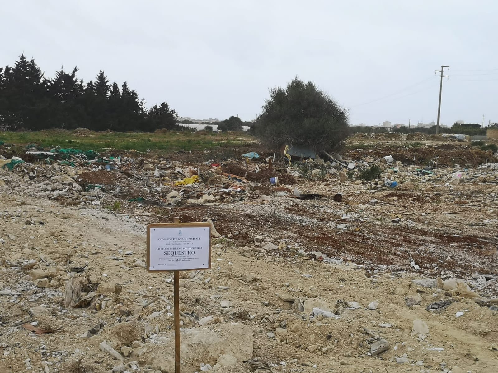 Marsala: sequestrata vasta area di rifiuti nell’Area Artigianale di Amabilina