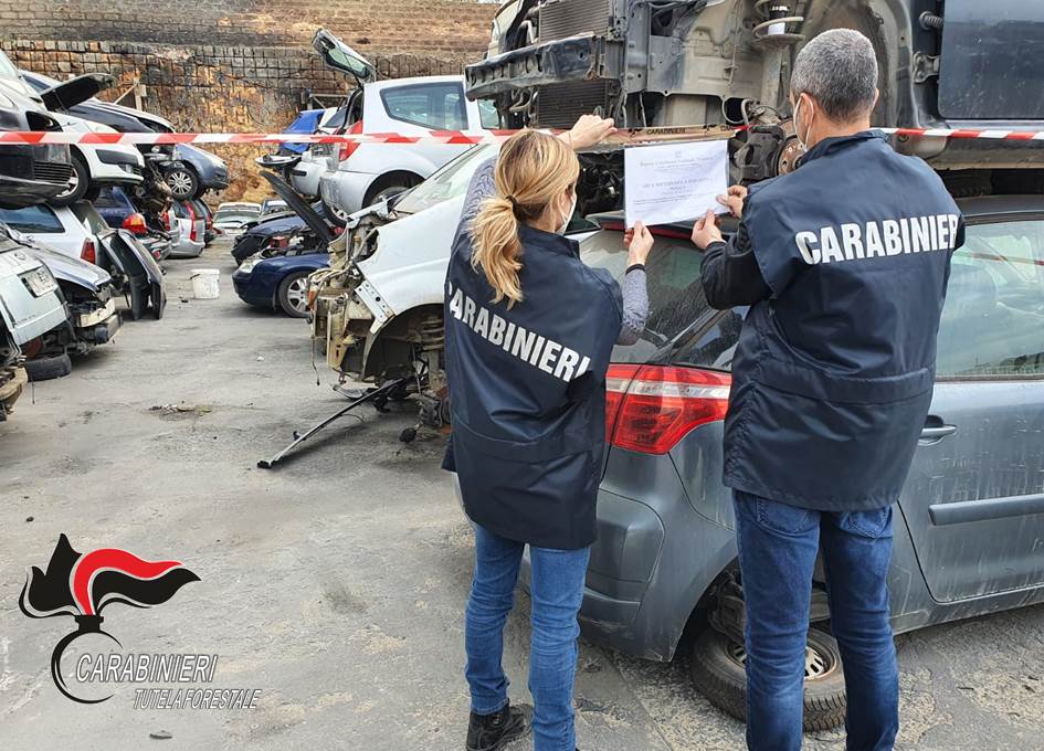 Carabinieri Forestali scoprono e sequestrano una discarica abusiva