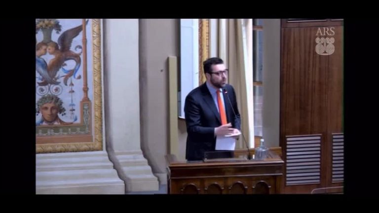 “La campagna vaginale…” Gaffe del deputato siciliano M5S