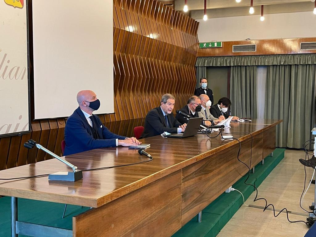 Sanità siciliana, Musumeci incontra i direttori delle Asp