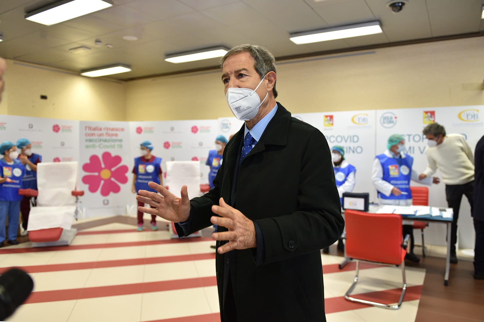 Covid Sicilia, si pensa al ritorno della mascherina obbligatoria all’aperto e a più controlli sugli arrivi